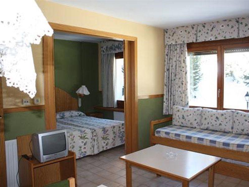 Apartamentos Solneu บาเกย์รา-เบเรต ภายนอก รูปภาพ