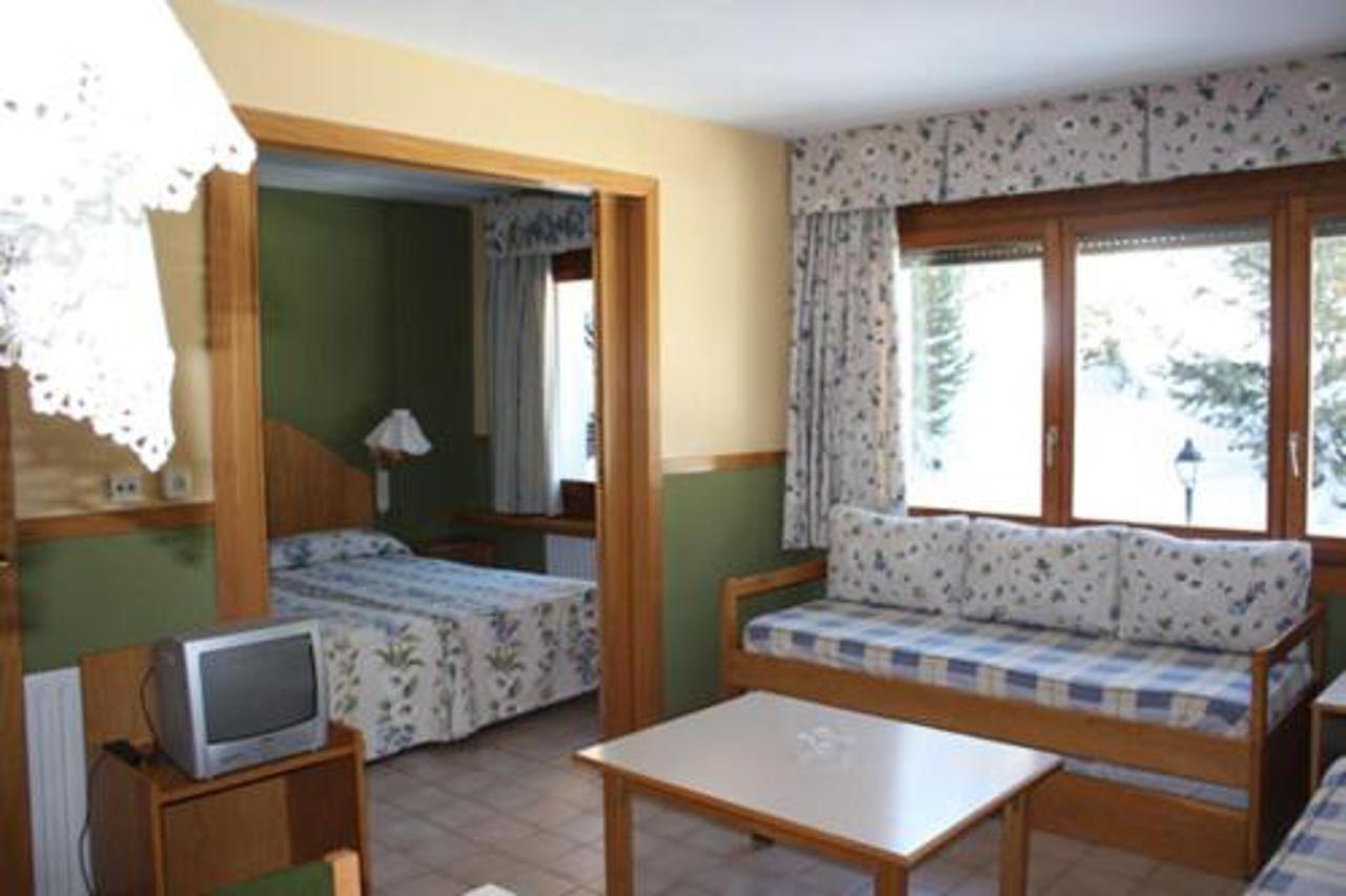 Apartamentos Solneu บาเกย์รา-เบเรต ภายนอก รูปภาพ