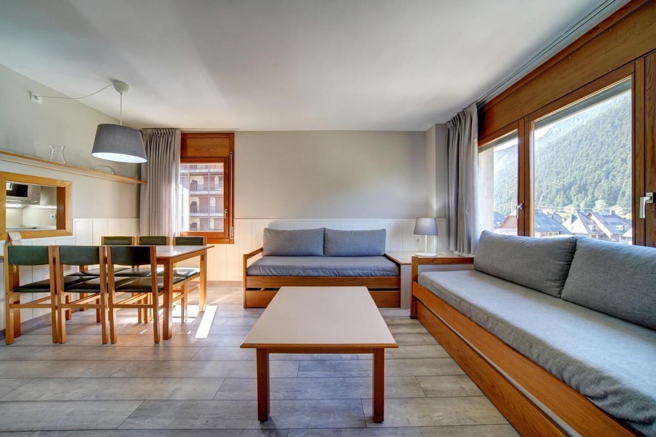 Apartamentos Solneu บาเกย์รา-เบเรต ภายนอก รูปภาพ
