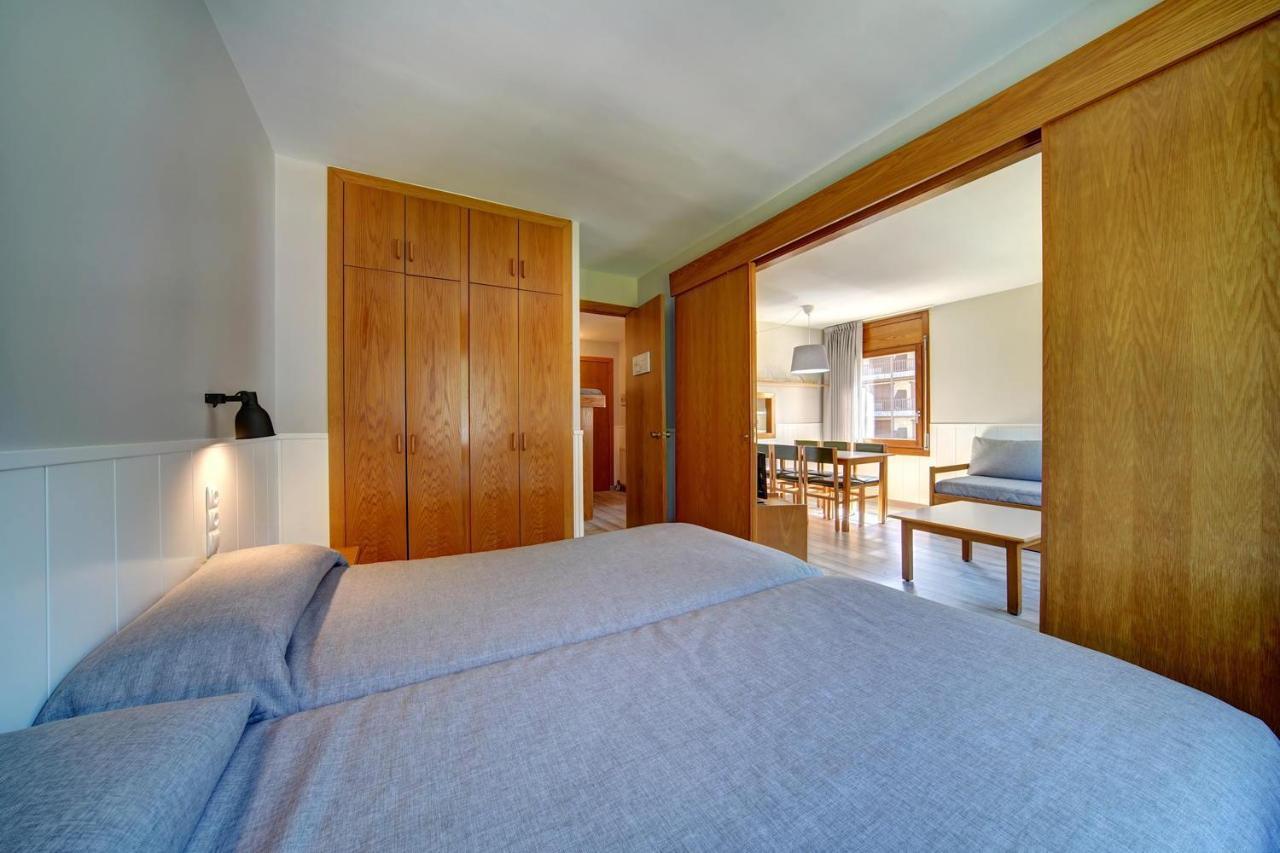 Apartamentos Solneu บาเกย์รา-เบเรต ภายนอก รูปภาพ